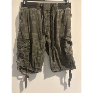 SouthPole Shorts Men's Green Camouflage Thrashed Cargo Pockets Small‎ Camo